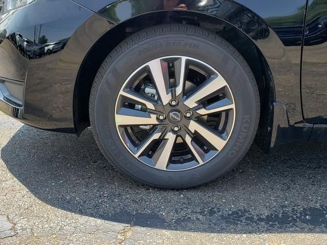 New 2025 Nissan Versa SV w/ Trunk Package image 10