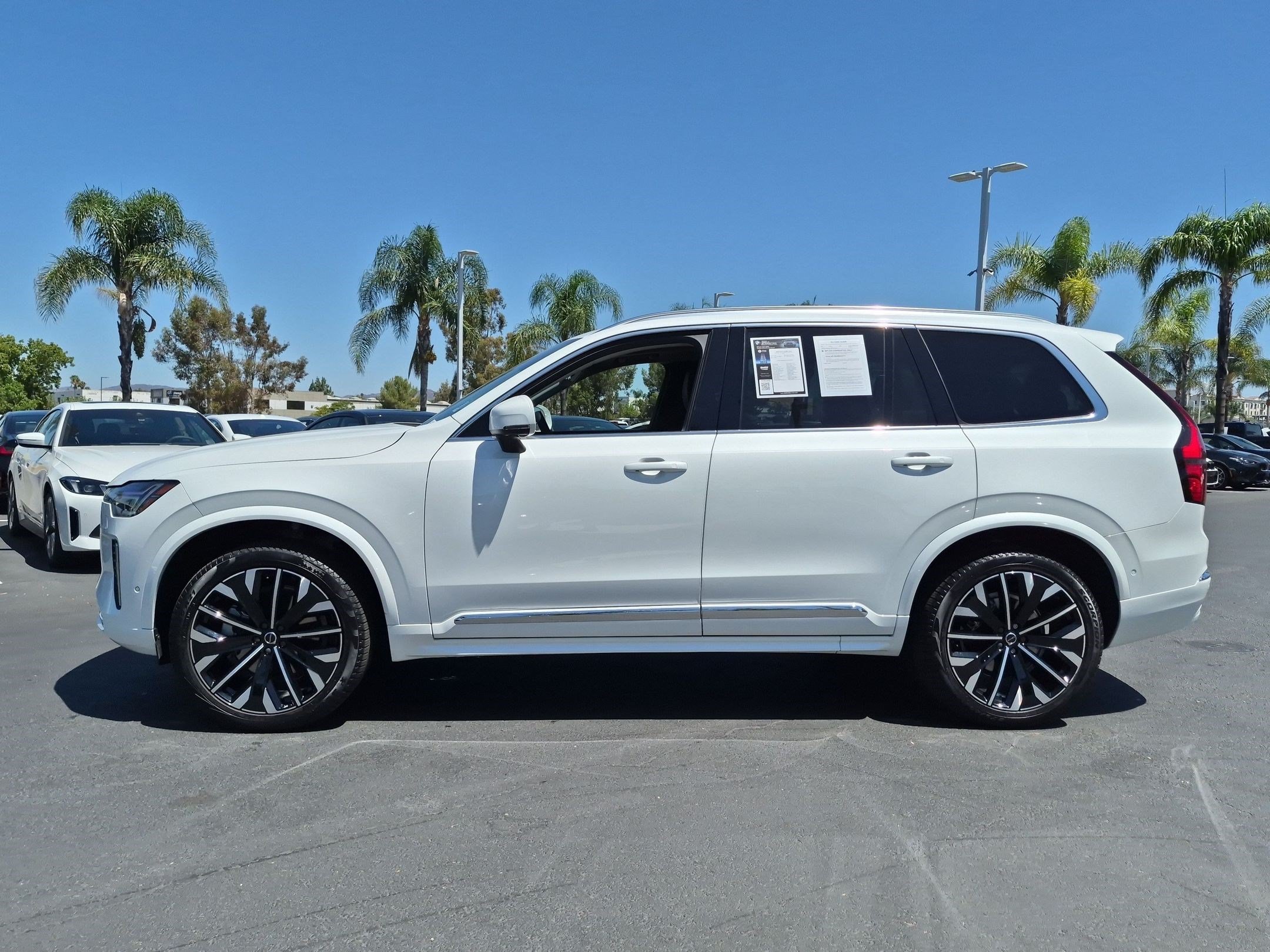 Used 2025 Volvo XC90 B5 Ultra AWD/4WD image 7