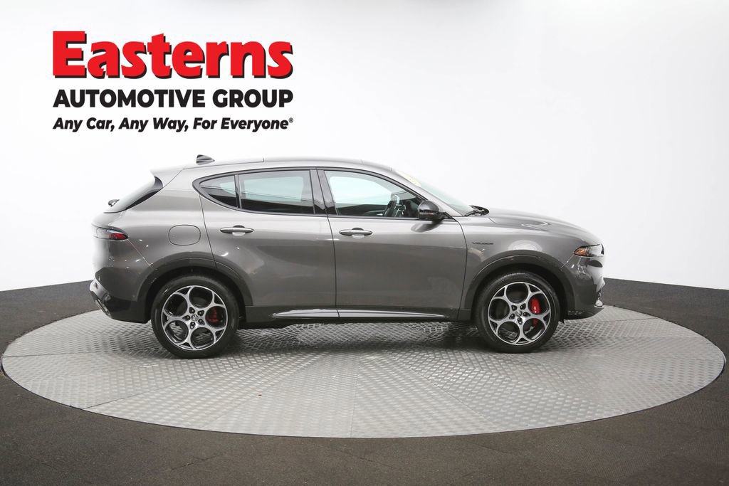 Used 2024 Alfa Romeo Tonale Veloce w/ Active Assist Package image 42