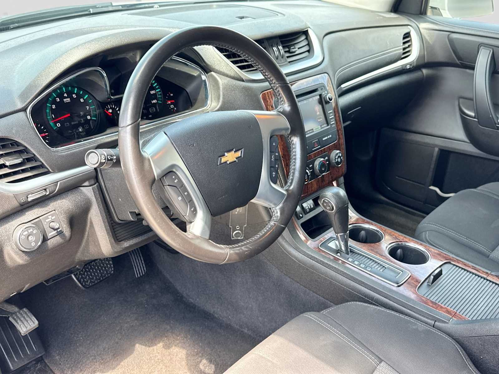 Used 2014 Chevrolet Traverse LT w/ All-Star Edition FWD video 2