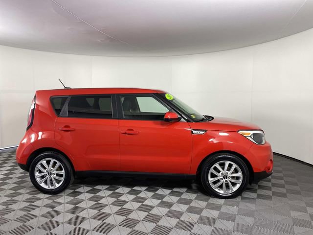 Used 2017 Kia Soul + w/ Audio Package FWD image 10