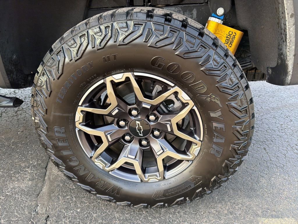 Used 2024 Chevrolet Colorado ZR2 w/ LPO, Flex Utility Package image 25