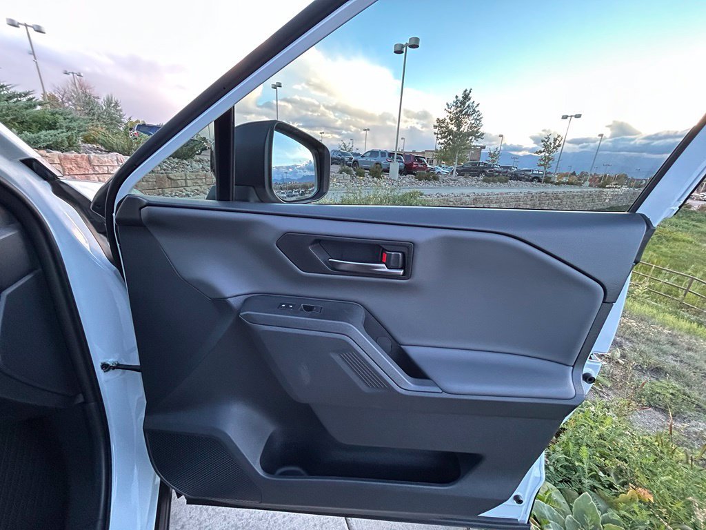 Used 2026 Toyota RAV4 SE w/ Weather Package AWD/4WD image 28