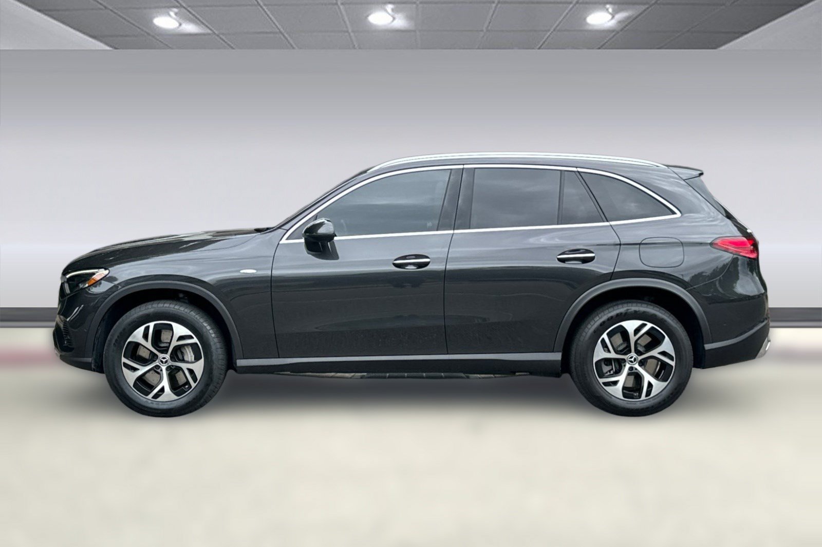 Certified 2025 Mercedes-Benz GLC 350e 4MATIC image 2