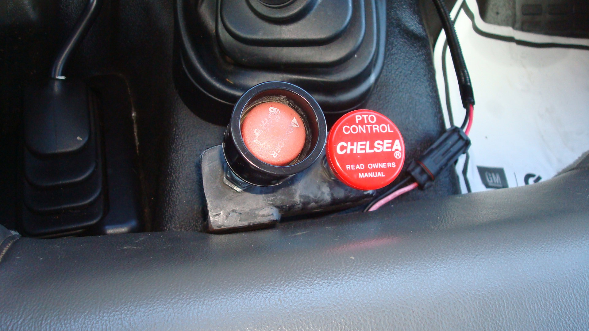 Used 2010 Ford F550 4x4 Regular Cab Super Duty image 9