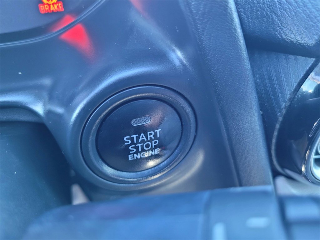 Used 2020 Toyota Yaris XLE image 20