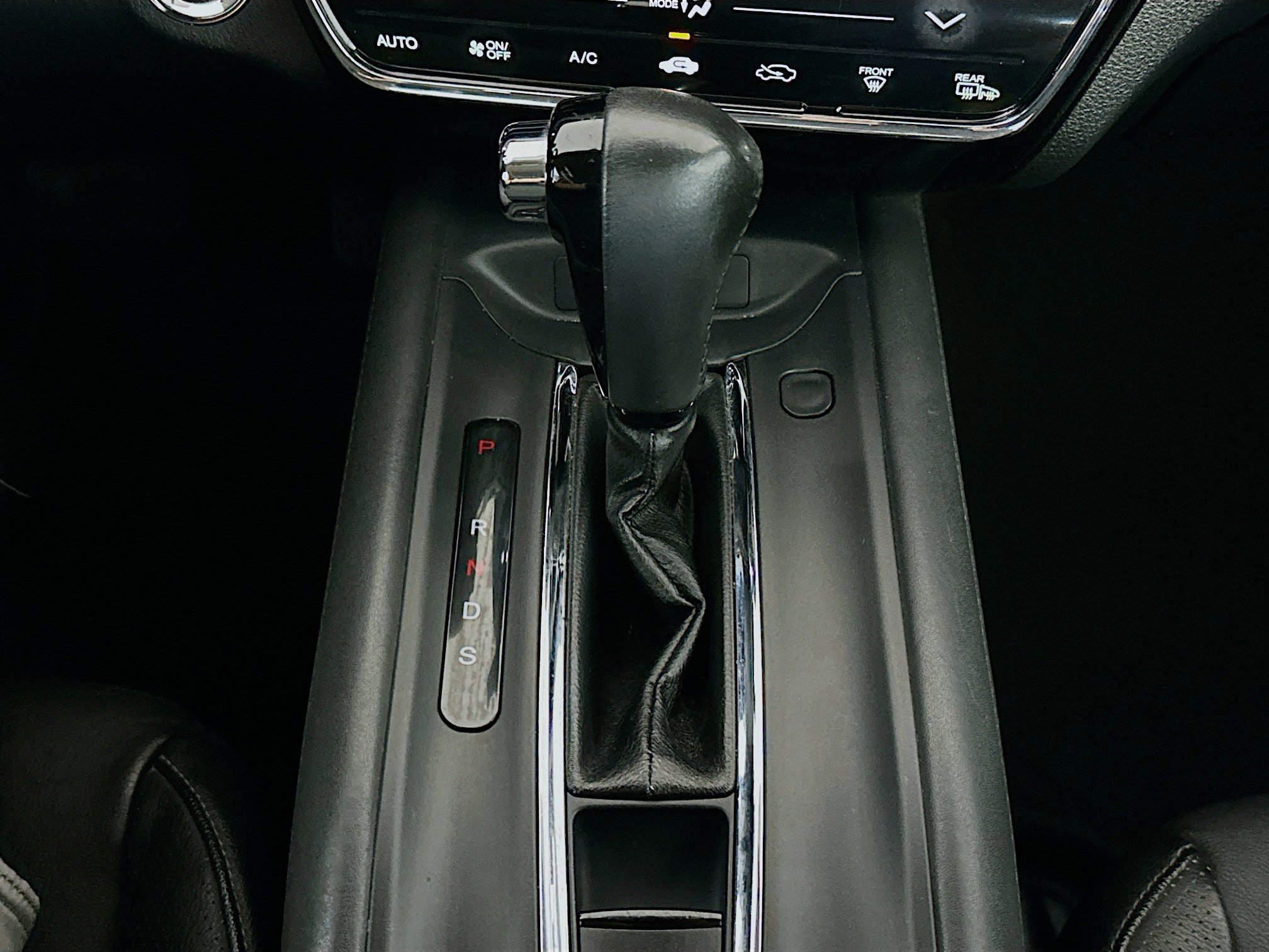 Used 2016 Honda HR-V EX-L image 24
