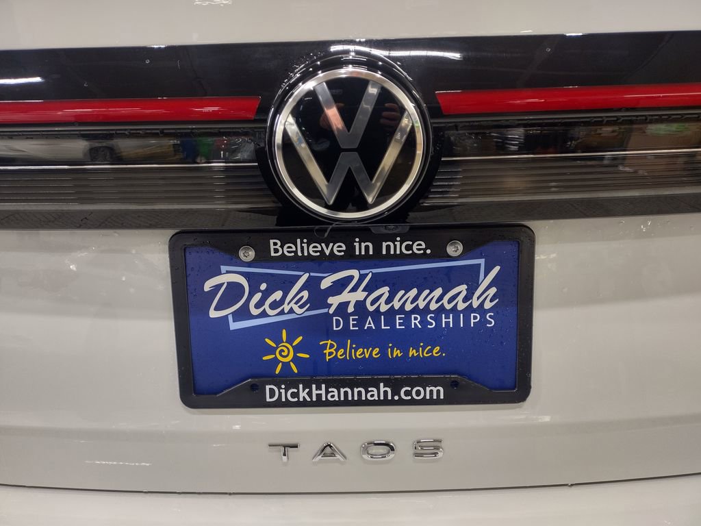 New 2026 Volkswagen Taos SE AWD/4WD image 15