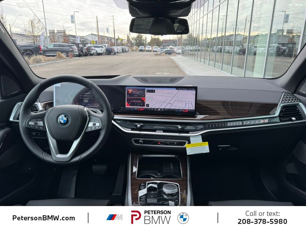 New 2026 BMW X5 xDrive50e w/ Premium Package image 2