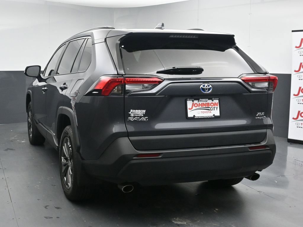 Used 2024 Toyota RAV4 XLE Premium AWD/4WD image 6
