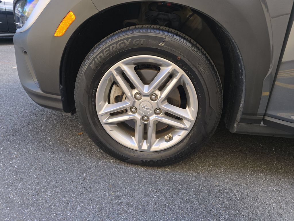 Certified 2023 Hyundai Kona SE AWD/4WD image 27