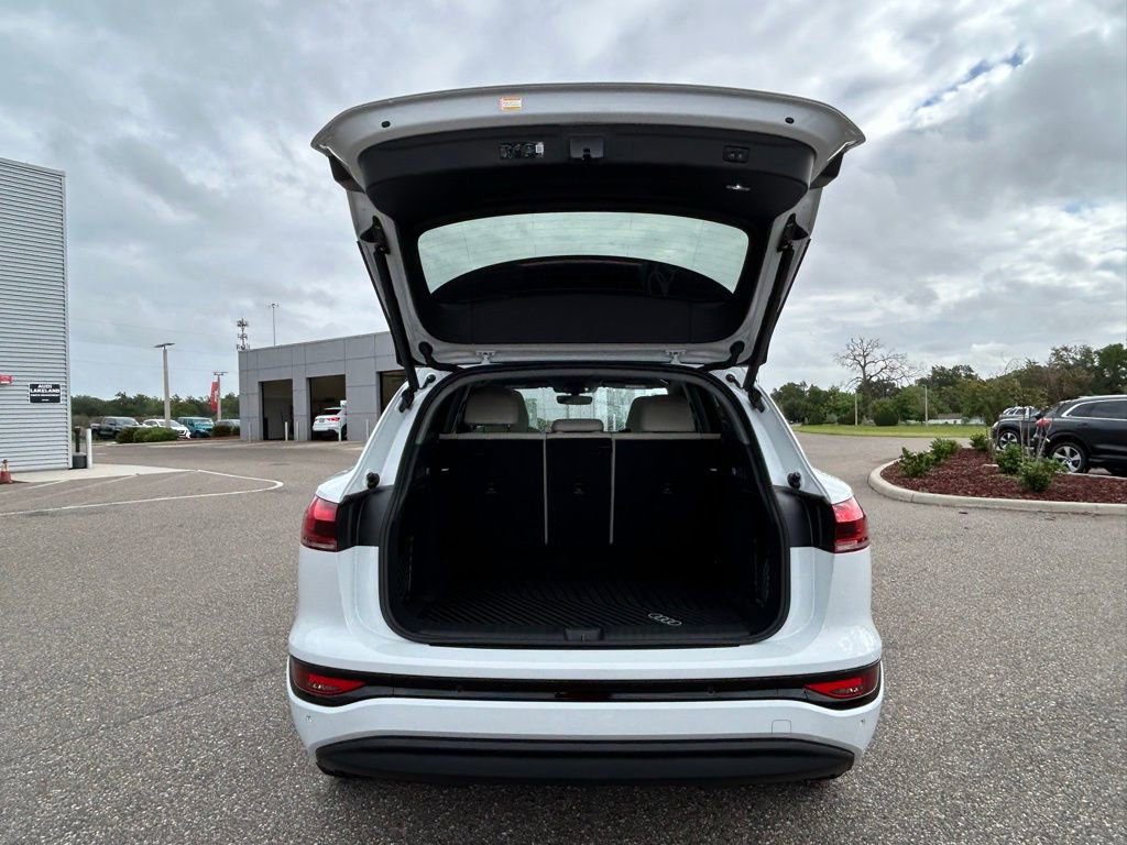 Used 2025 Audi Q6 e-tron Premium Plus w/ Premium Plus image 54