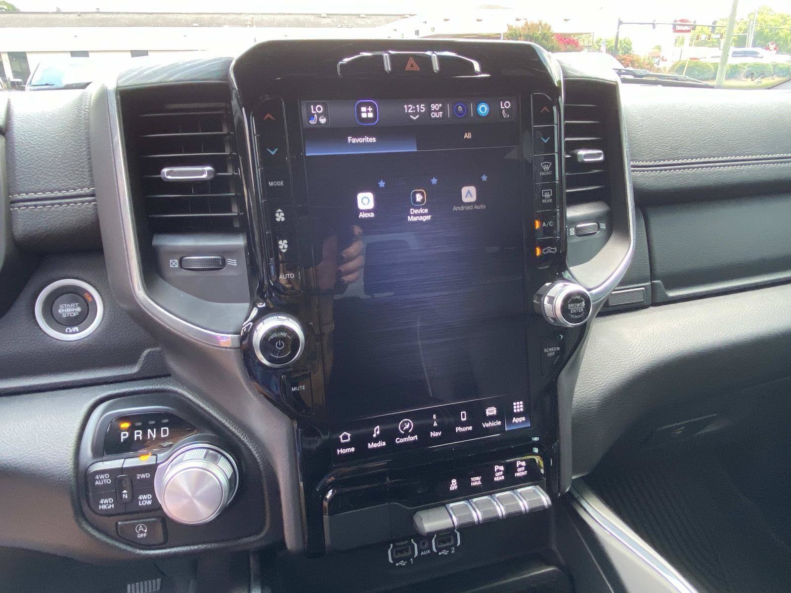 Used 2023 RAM 1500 Laramie AWD/4WD image 30