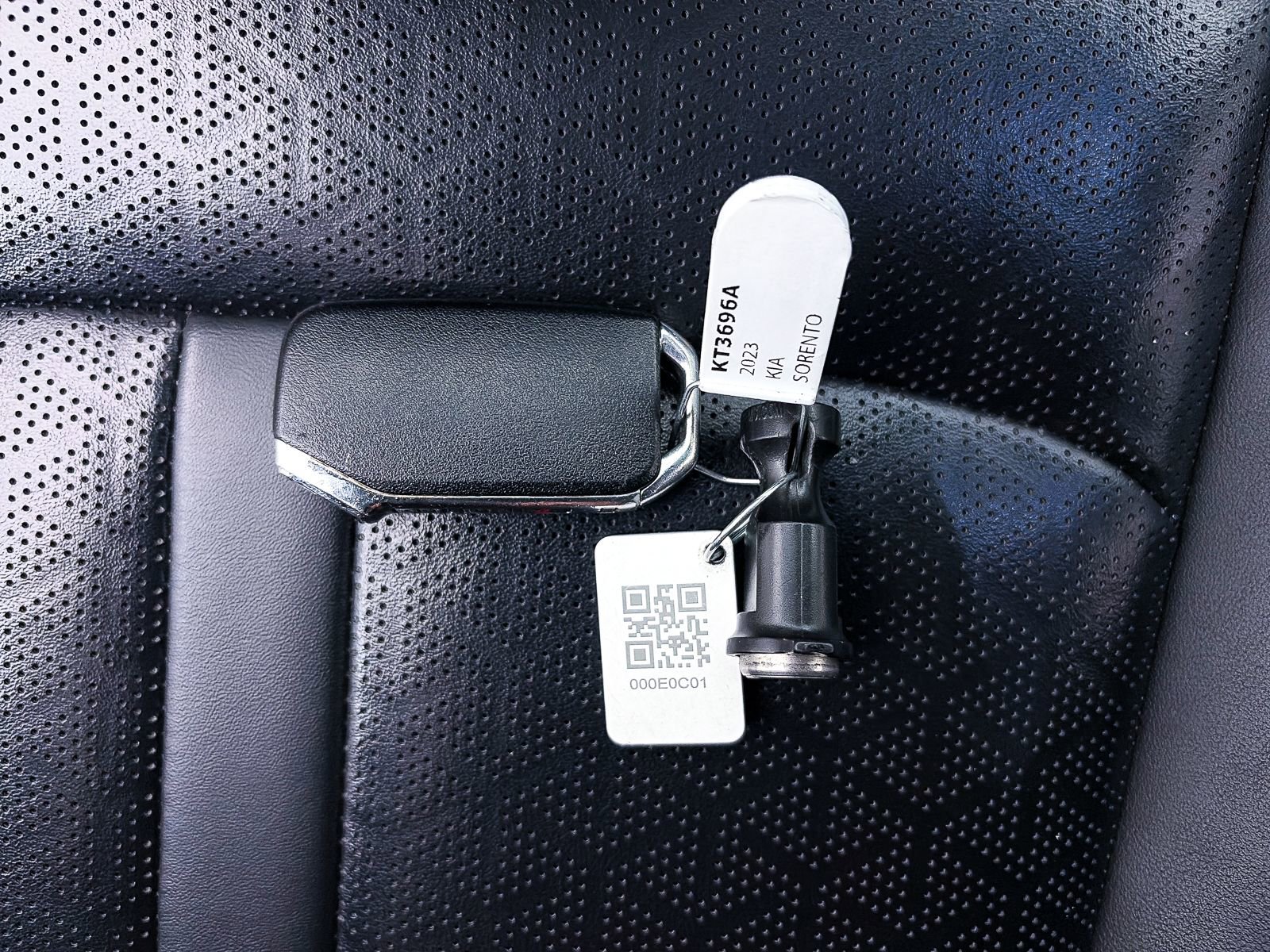 Certified 2023 Kia Sorento SX image 25