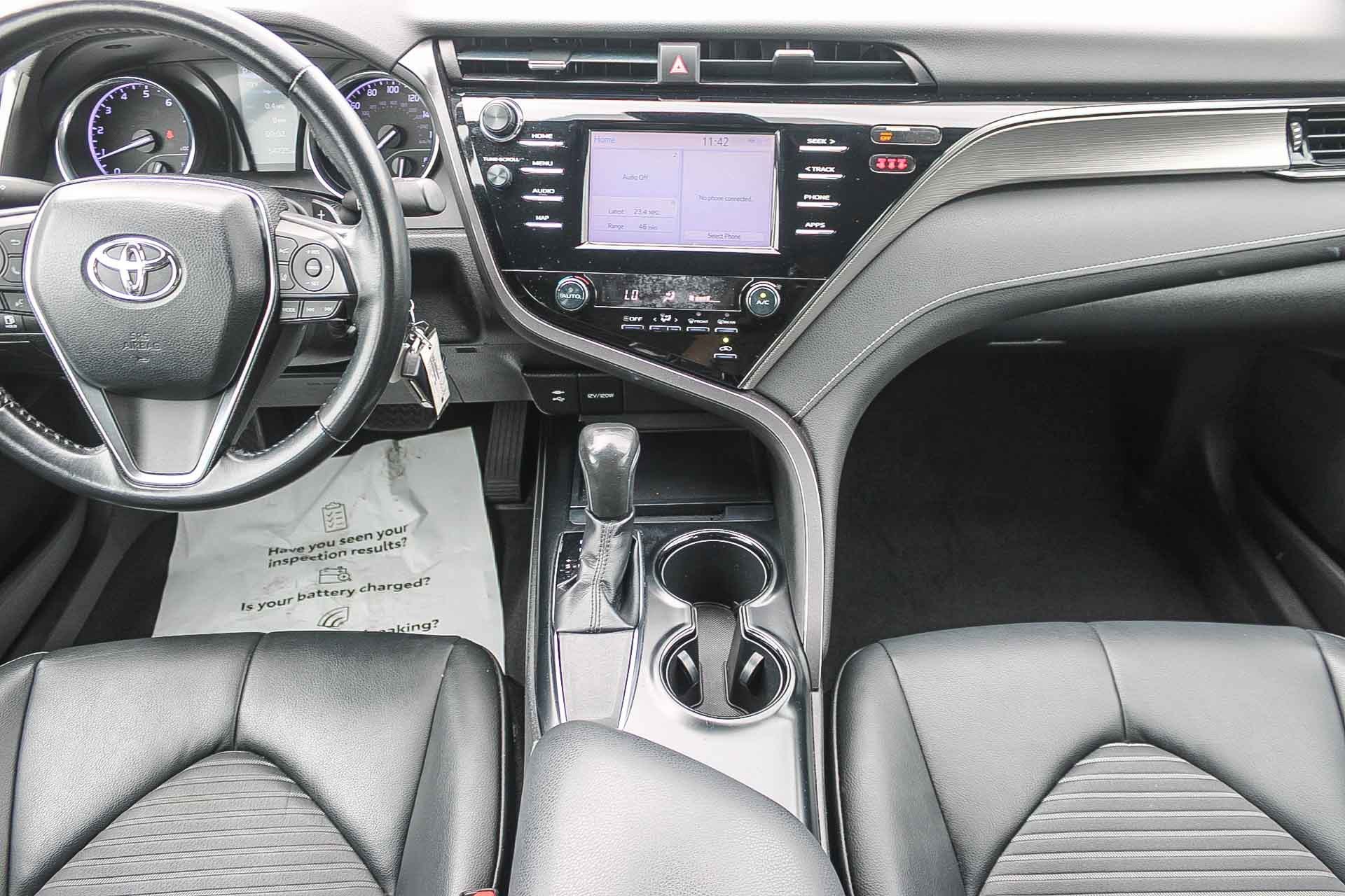 Used 2019 Toyota Camry SE w/ Carpet Mat Package FWD image 13