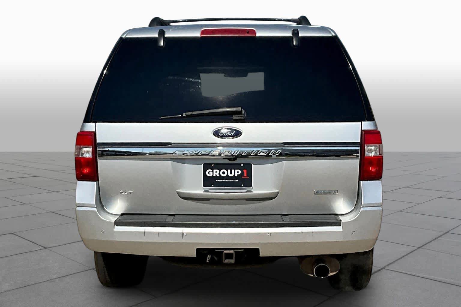 Used 2017 Ford Expedition XLT AWD/4WD image 4