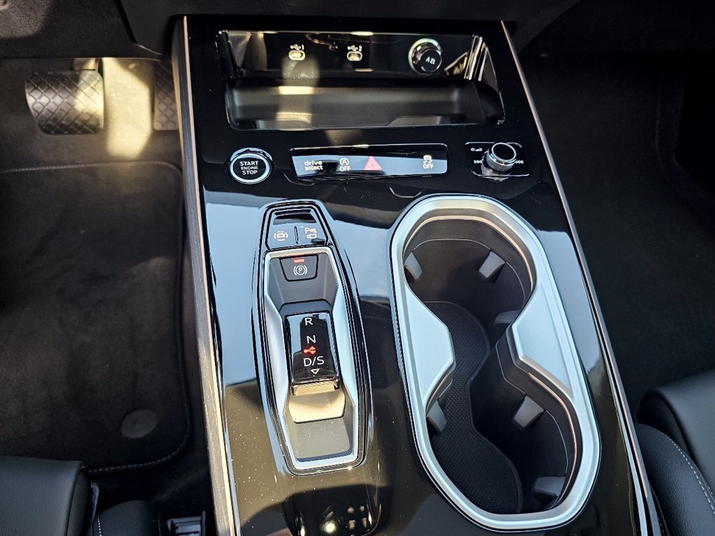 New 2026 Audi A6 Premium Plus AWD/4WD image 11