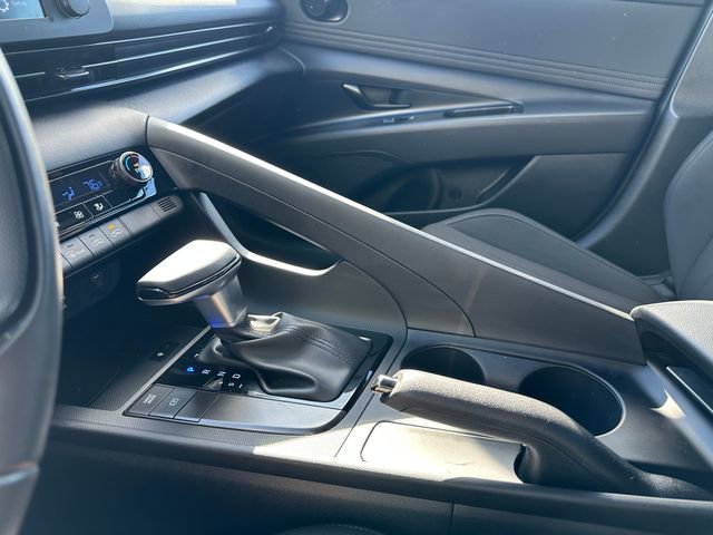 Used 2025 Hyundai Elantra Sport w/ Cargo Package image 21