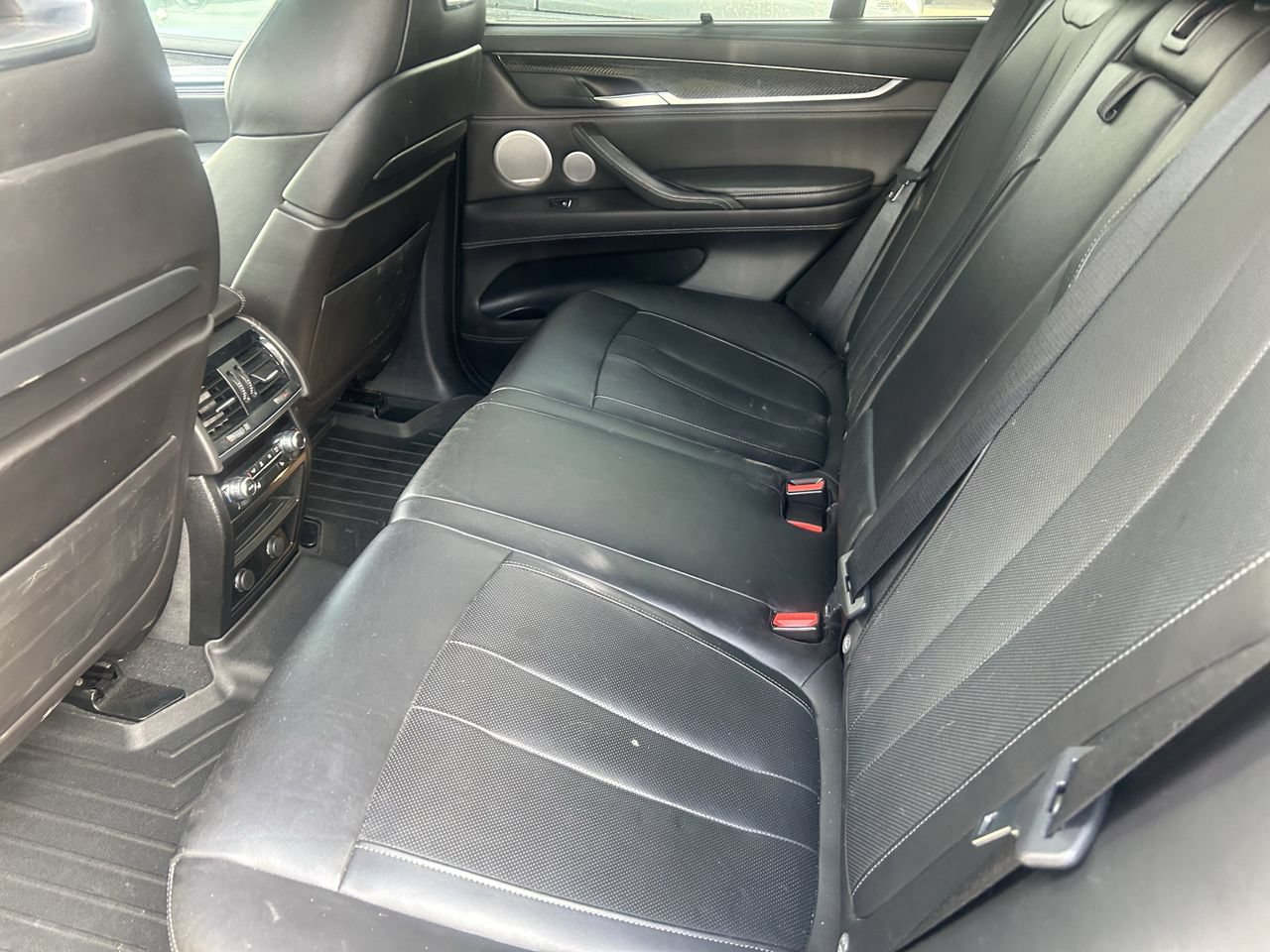 Used 2016 BMW X5 M AWD/4WD image 11