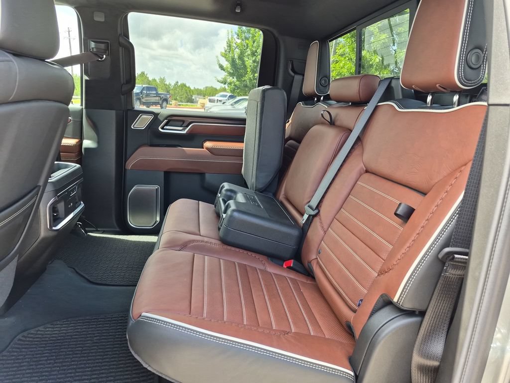 New 2026 GMC Sierra 3500 Denali Ultimate w/ LPO, Black Badging Package AWD/4WD image 40