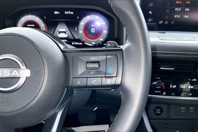 Used 2024 Nissan Rogue SL w/ SL Premium Package image 21