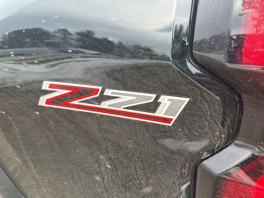 Used 2023 Chevrolet Colorado Z71 w/ Z71 Convenience Package 2 image 7