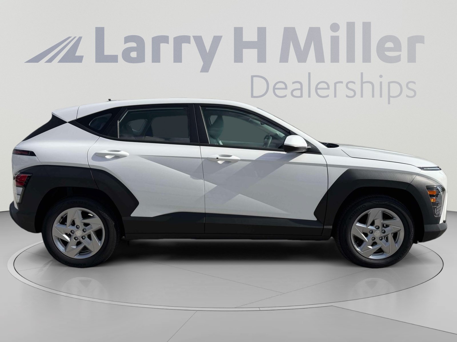 New 2027 Hyundai Kona SE FWD image 17
