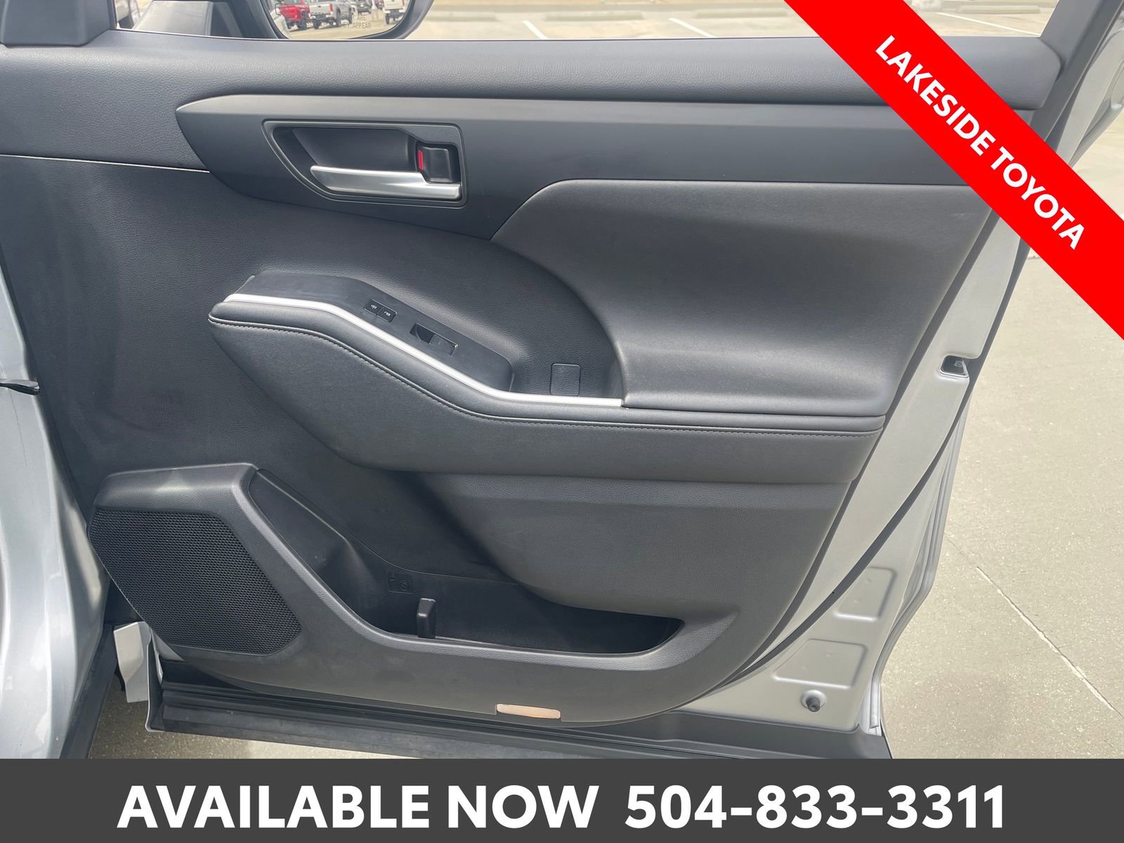 Certified 2024 Toyota Highlander XLE FWD image 19