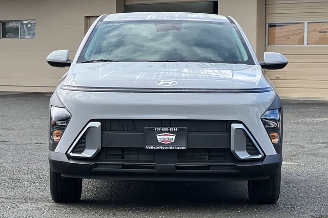 New 2026 Hyundai Kona SE image 3