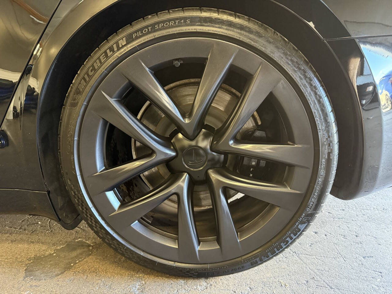 Used 2022 Tesla Model S Plaid AWD/4WD image 38