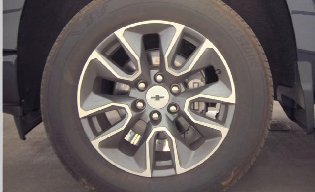 Used 2023 Chevrolet Silverado 1500 RST AWD/4WD image 4