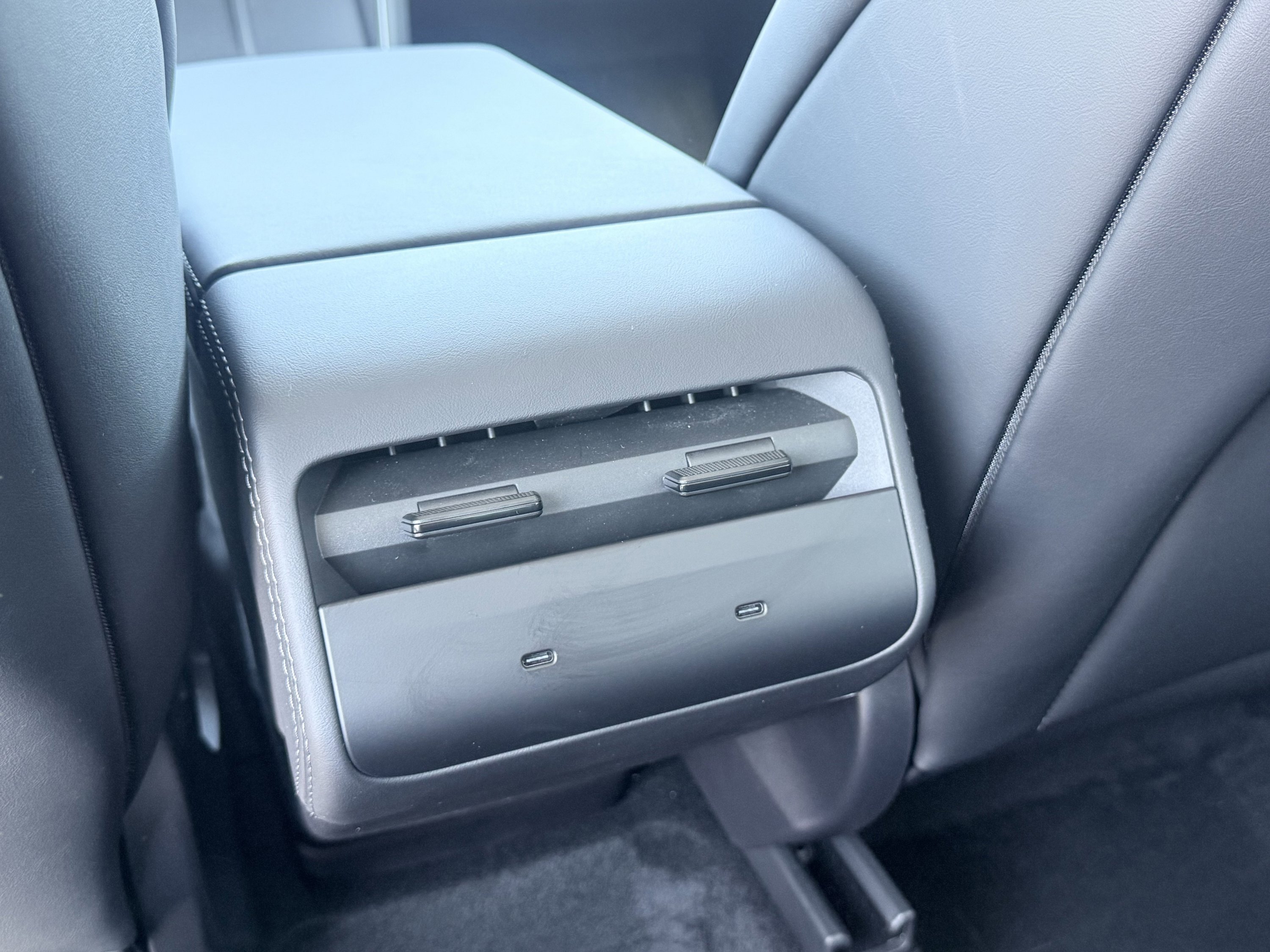 Used 2026 Tesla Model Y 2WD image 52