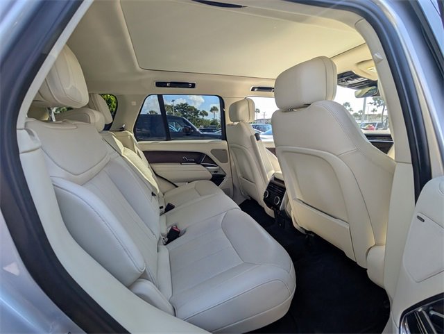 Used 2024 Land Rover Range Rover SE image 10