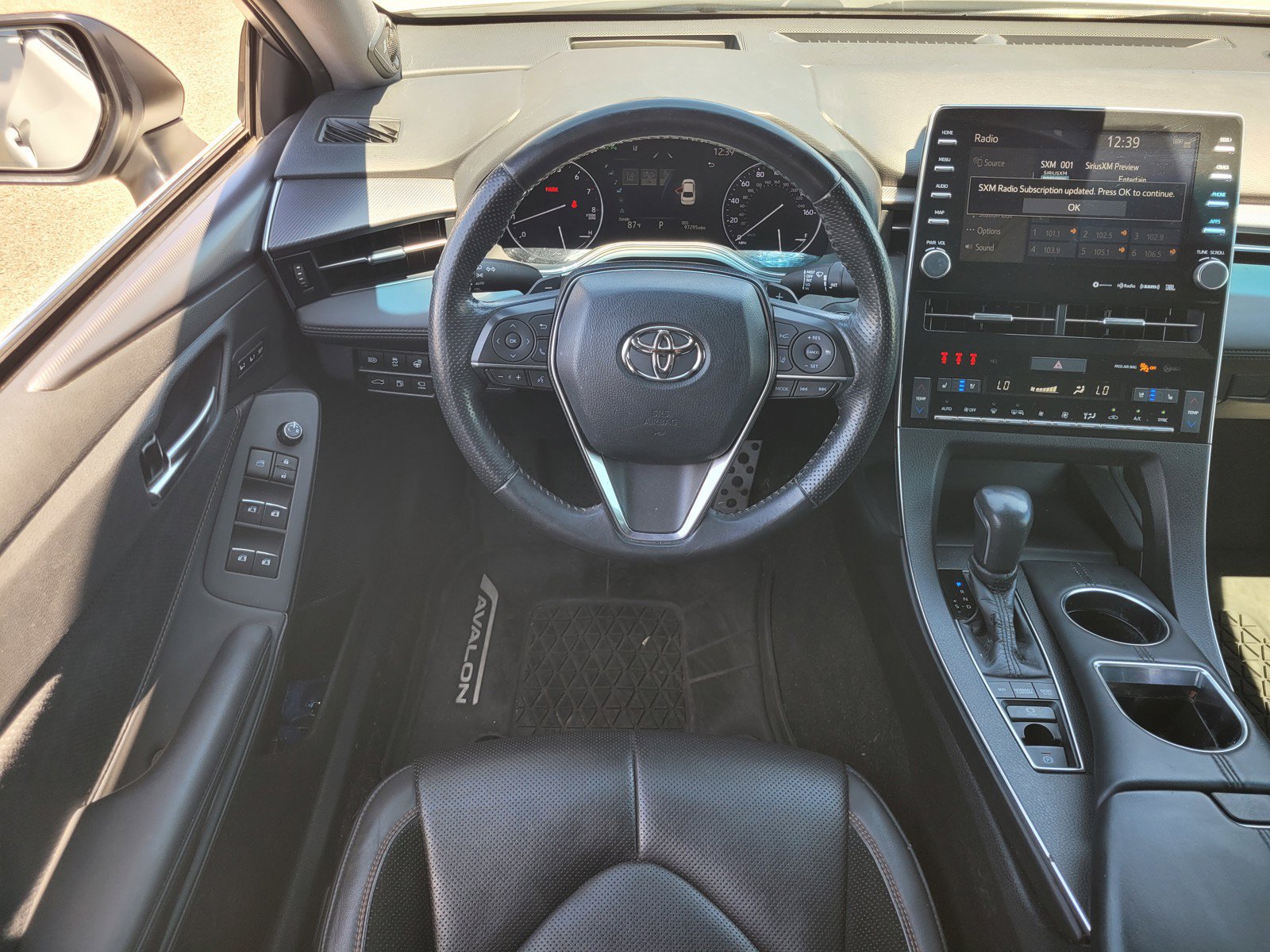 Used 2021 Toyota Avalon Touring w/ Advanced Safety Package FWD image 12