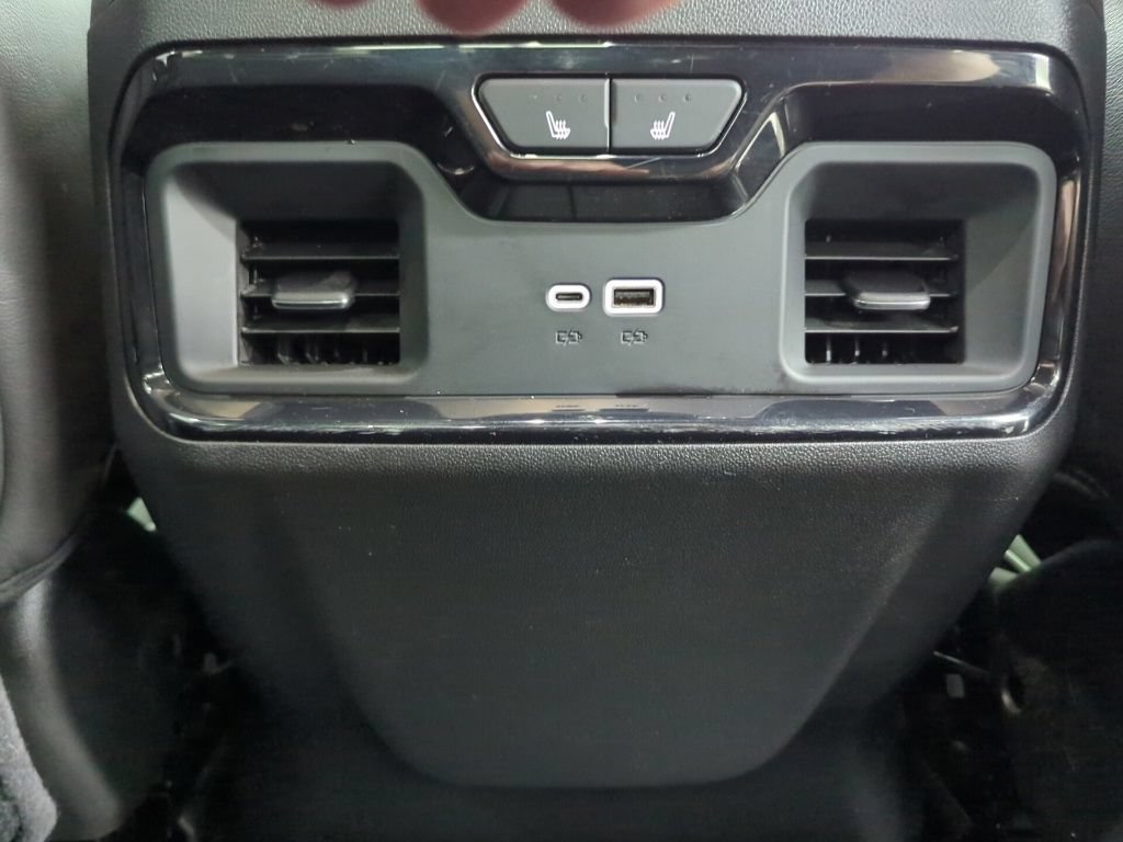 Used 2025 GMC Sierra 2500 AT4X AWD/4WD image 37