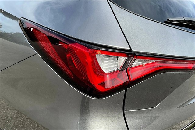 Used 2023 Acura MDX SH-AWD w/ Advance Package image 22