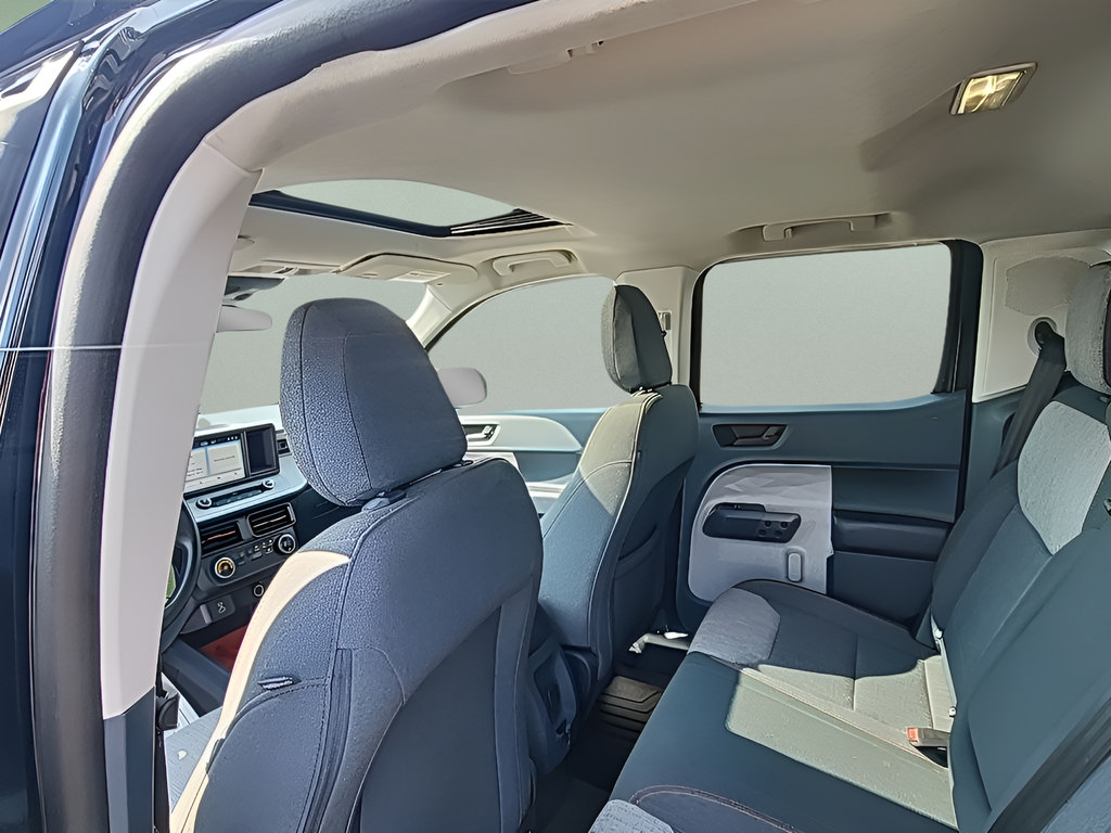 Certified 2022 Ford Maverick XLT FWD image 18