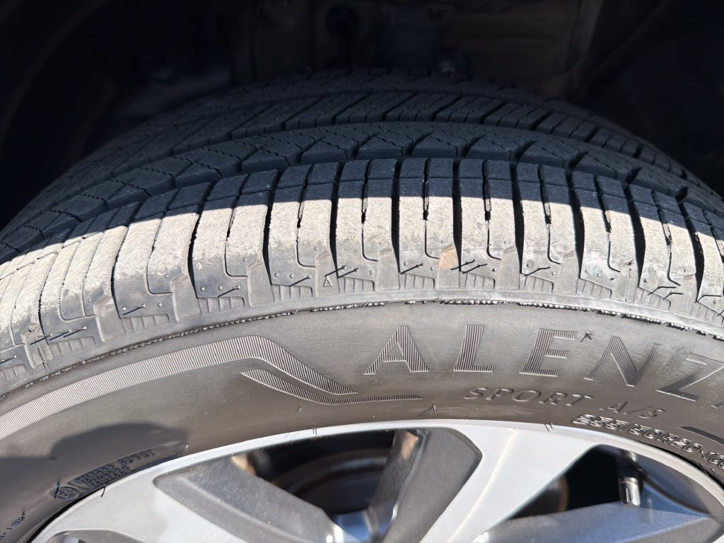 Used 2024 Honda Pilot Touring image 14