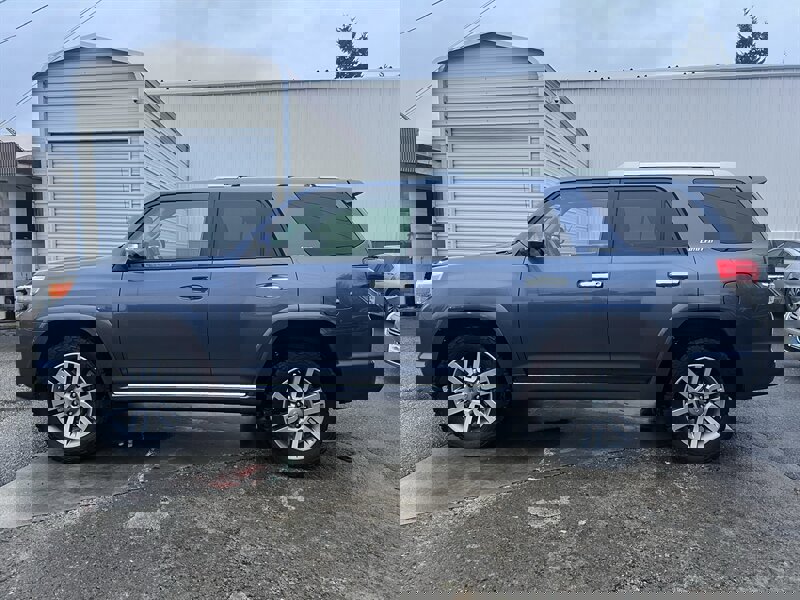 Used 2011 Toyota 4Runner Limited image 2