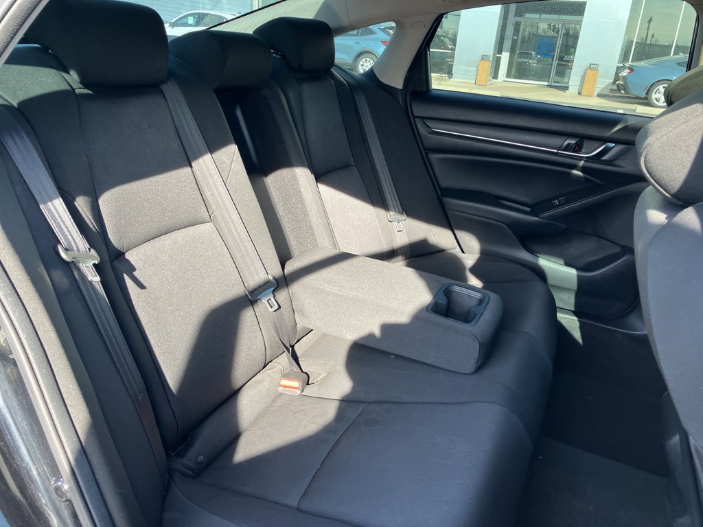 Used 2018 Honda Accord EX image 35