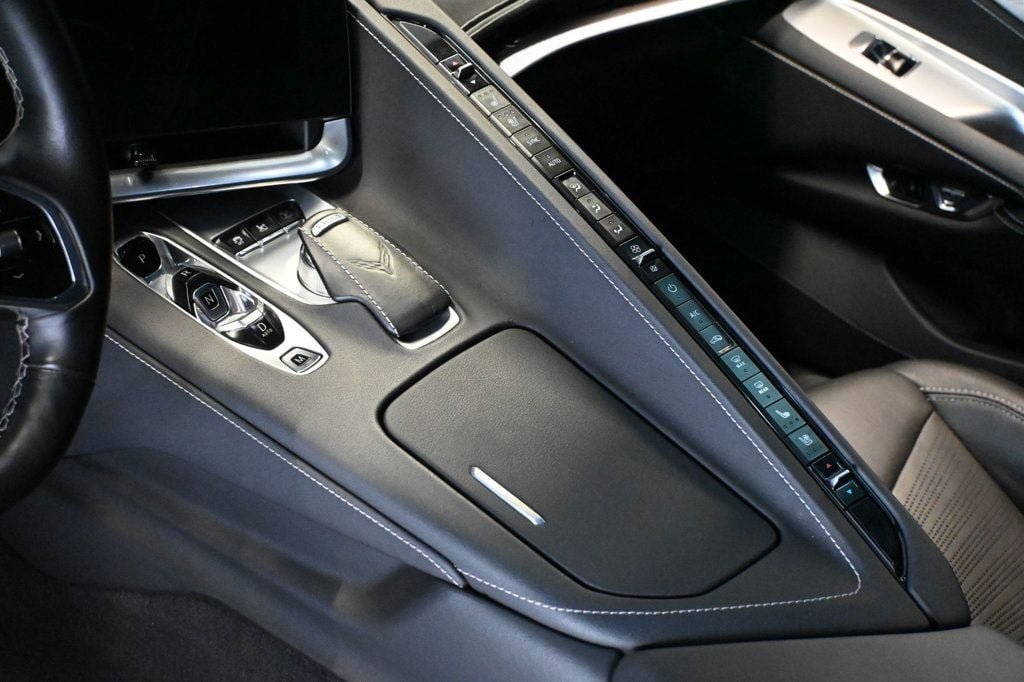 Used 2020 Chevrolet Corvette Stingray Preferred Cpe w/ 2LT Preferred Equipment Group RWD image 13