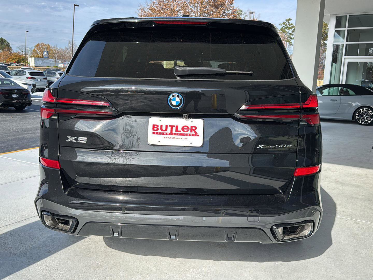 New 2026 BMW X5 xDrive50e image 4