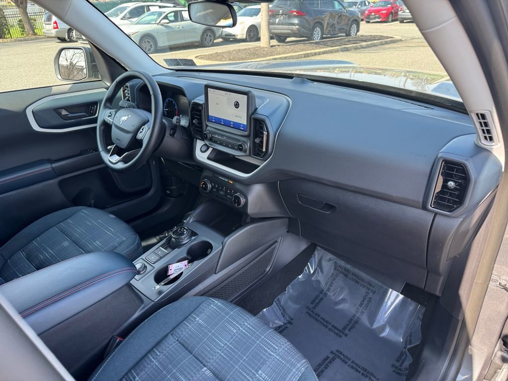 Used 2024 Ford Bronco Sport Heritage w/ Heritage Convenience Package image 16
