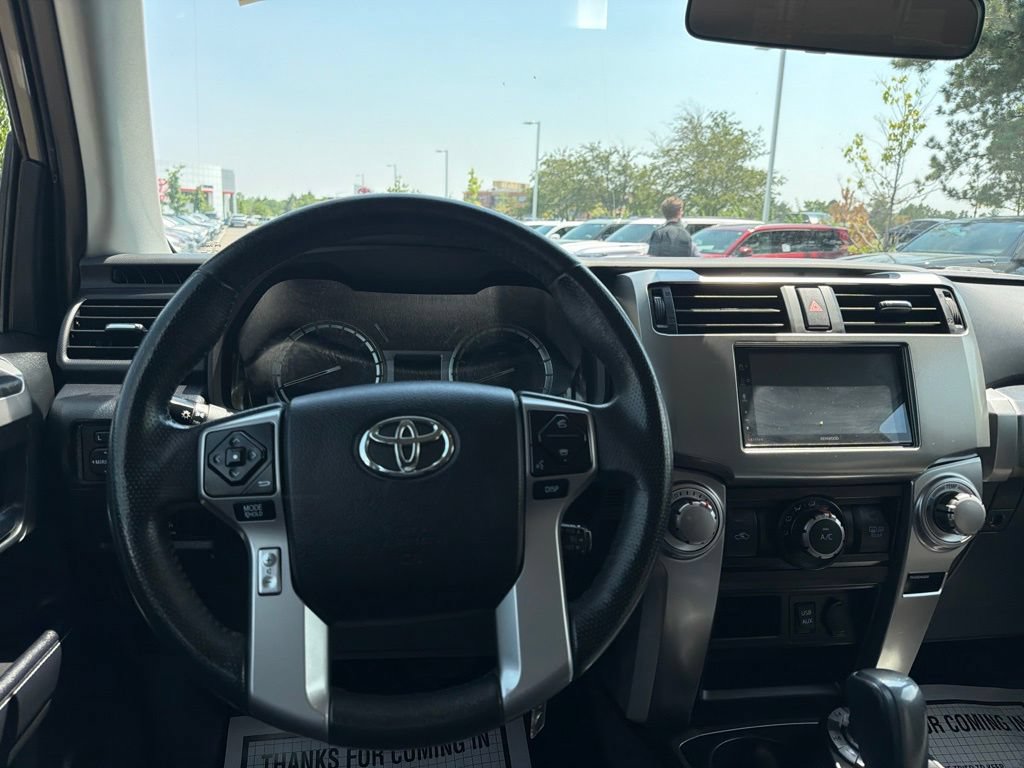 Used 2018 Toyota 4Runner SR5 AWD/4WD image 21