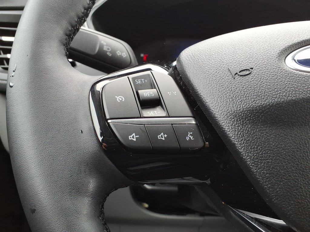 Used 2023 Ford Escape Active image 16