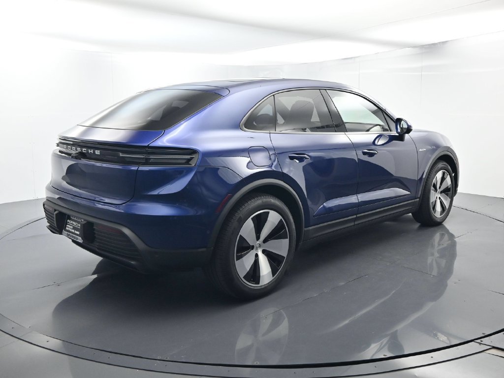 Certified 2026 Porsche Macan 4 Electric w/ Premium Package AWD/4WD image 15