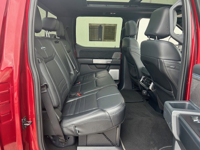 Used 2025 Ford F250 Platinum image 17