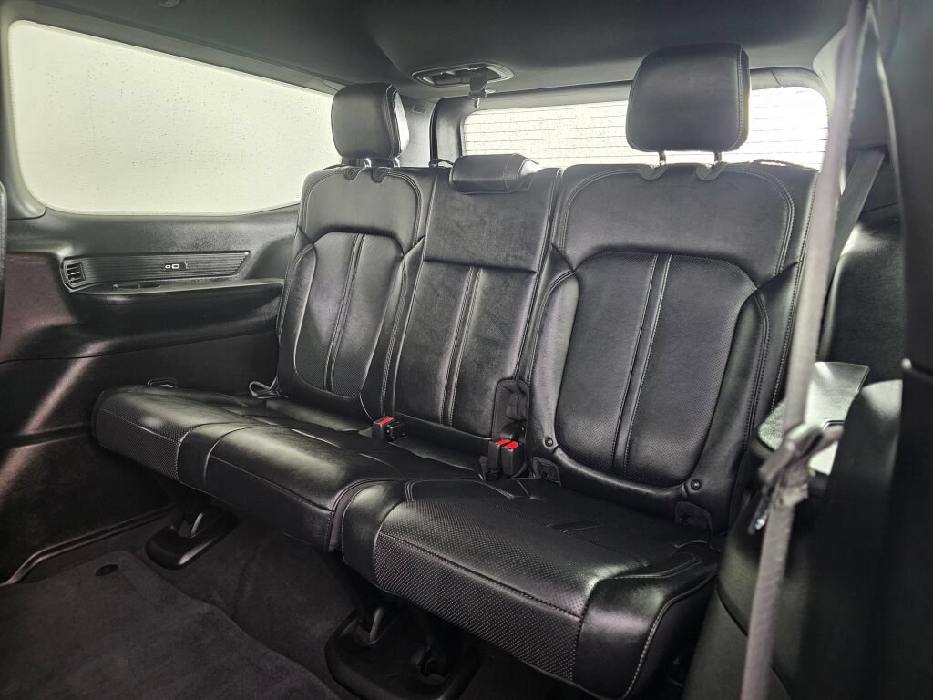 Used 2024 Jeep Wagoneer Series II AWD/4WD image 35