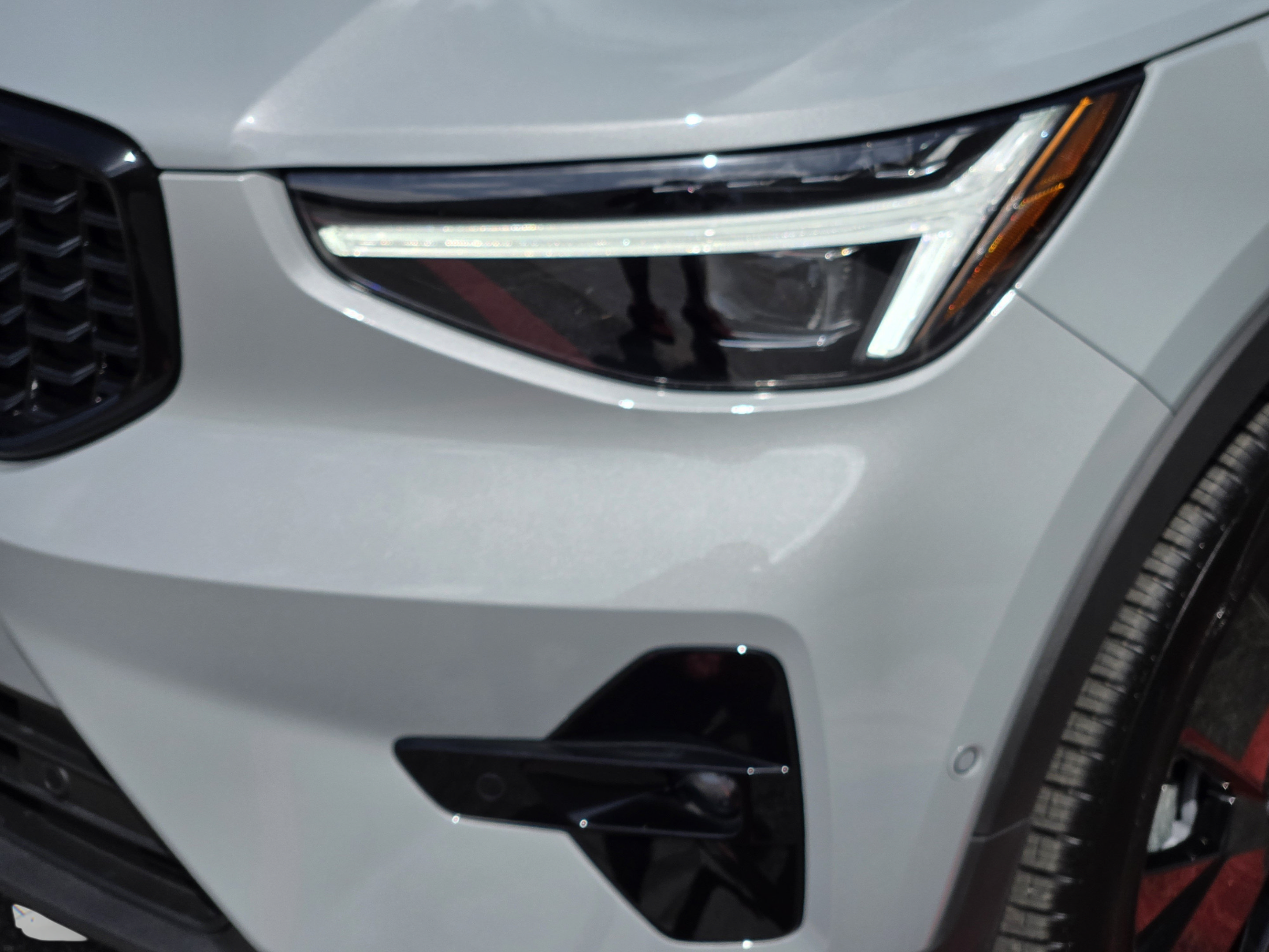 New 2026 Volvo XC40 B5 Ultra w/ Protection Package Premier AWD/4WD image 28