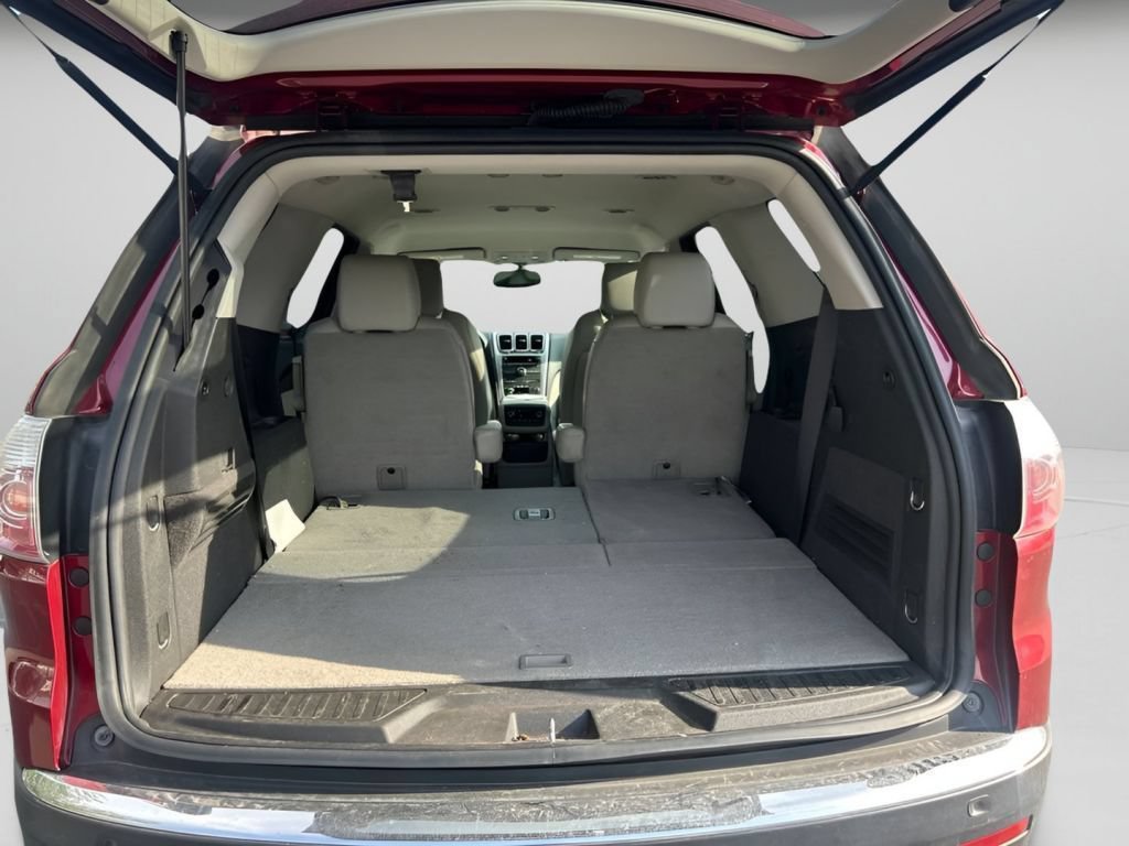 Used 2011 GMC Acadia SLT w/ LPO, 'HIT The Road' Package AWD/4WD image 11
